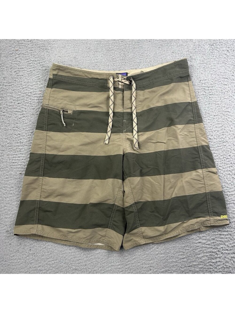 Patagonia Wayfarer Board Shorts Swim Trunks Mens Size 34 Green Brown Stripes